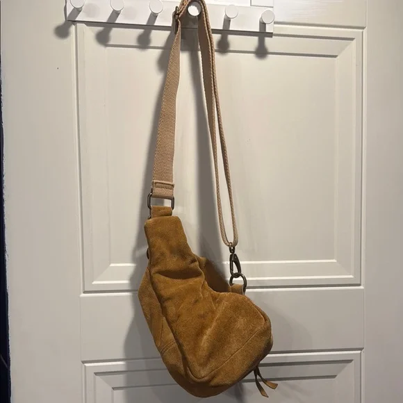 Free People suede Tan Crossbody Hudson sling Bag - Picture 2 of 2